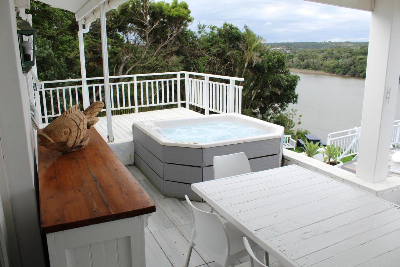 Blue'S Guest House - East London Bonza Bay Bagian luar foto