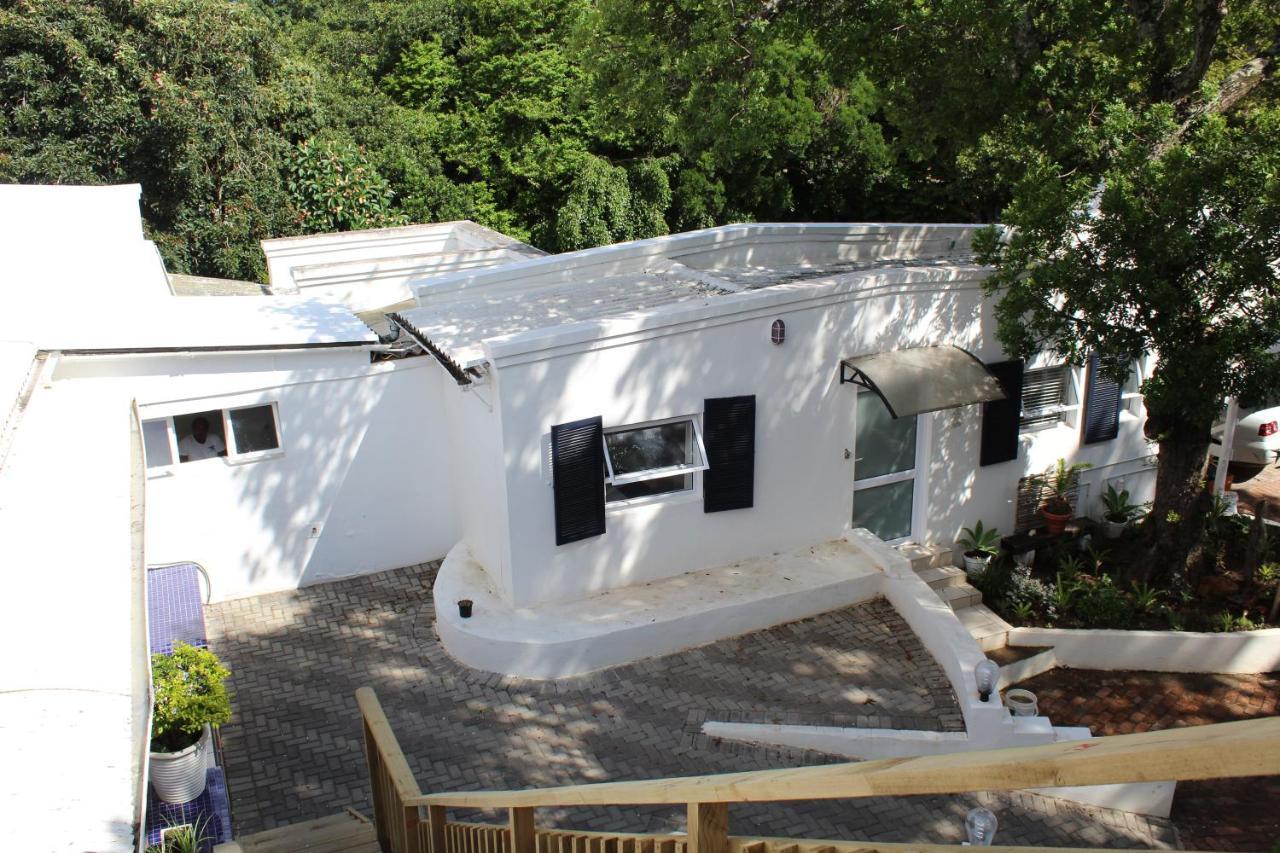 Blue'S Guest House - East London Bonza Bay Bagian luar foto