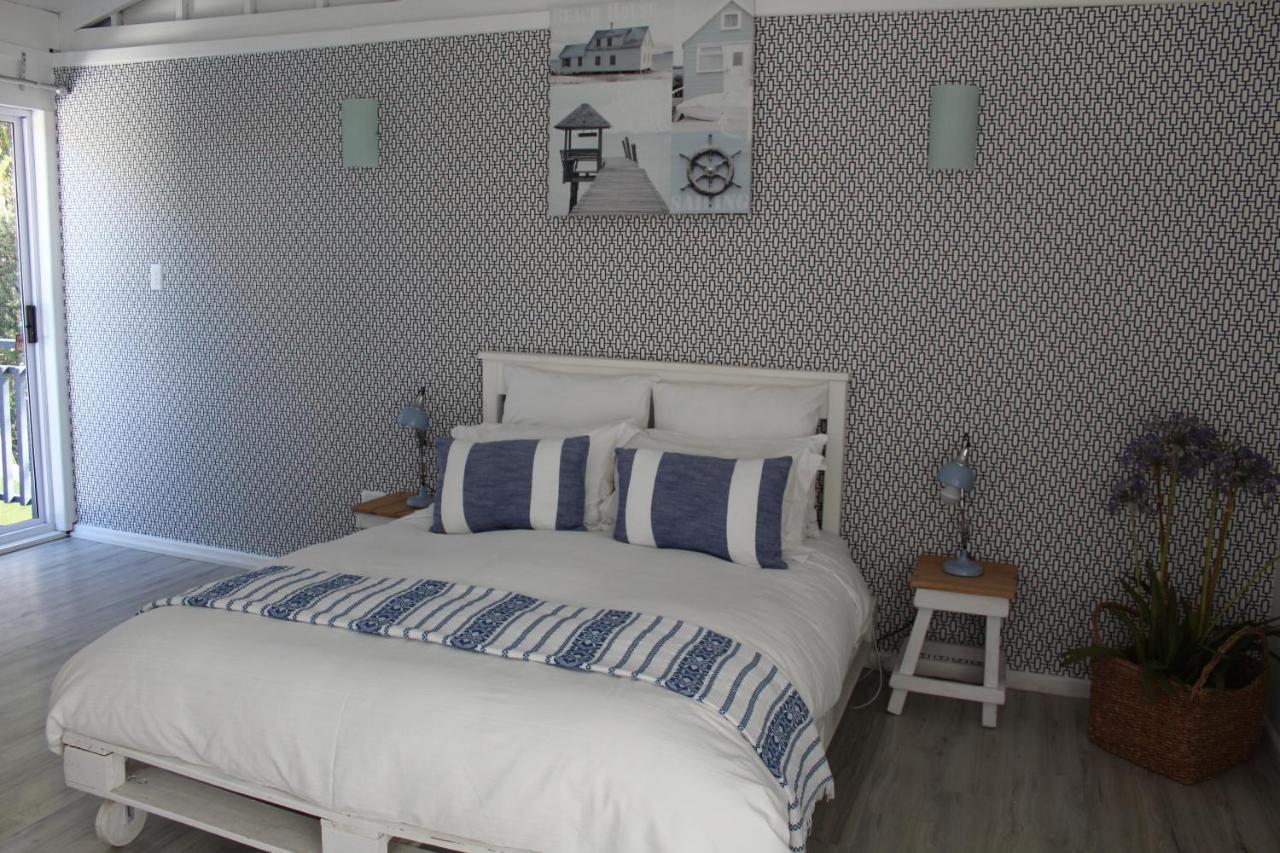 Blue'S Guest House - East London Bonza Bay Bagian luar foto