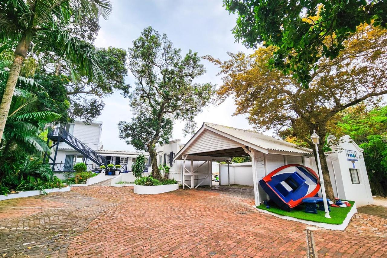 Blue'S Guest House - East London Bonza Bay Bagian luar foto