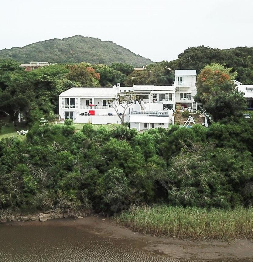 Blue'S Guest House - East London Bonza Bay Bagian luar foto