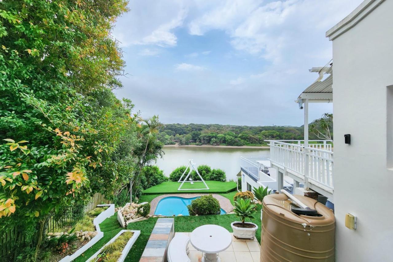 Blue'S Guest House - East London Bonza Bay Bagian luar foto
