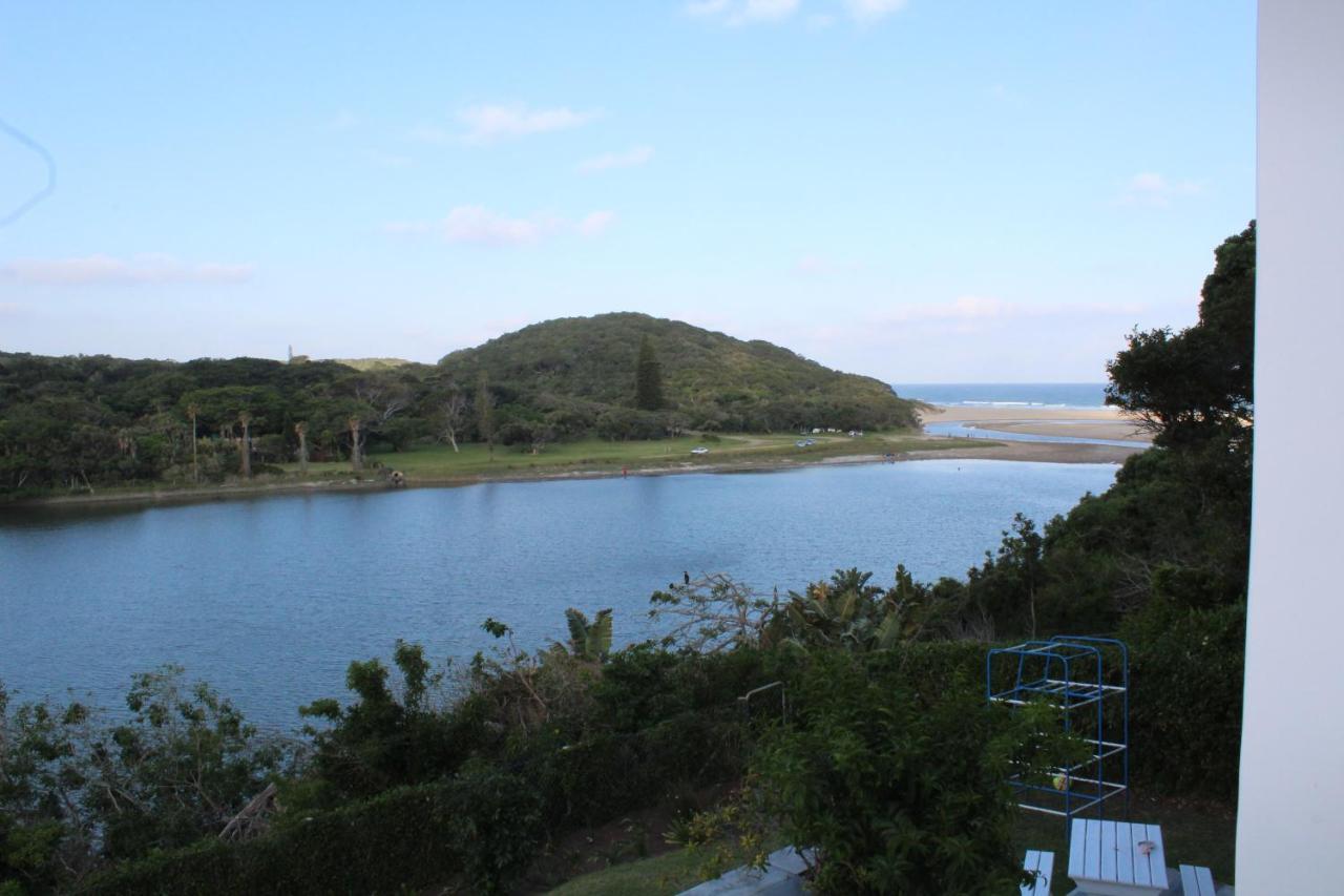 Blue'S Guest House - East London Bonza Bay Bagian luar foto